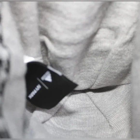 Adidas x Ivy Park Beanie  Black Gray Rare UNISEX Winter Cap OSFM NWT - Picture 3 of 9